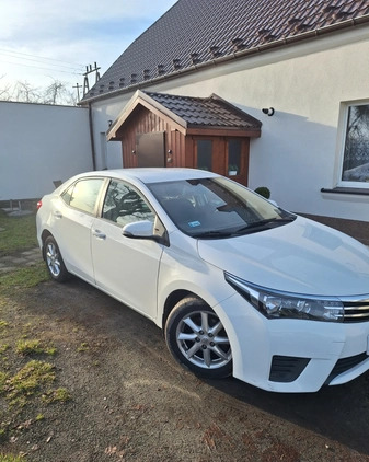 Toyota Corolla cena 40500 przebieg: 187500, rok produkcji 2016 z Śrem małe 56
